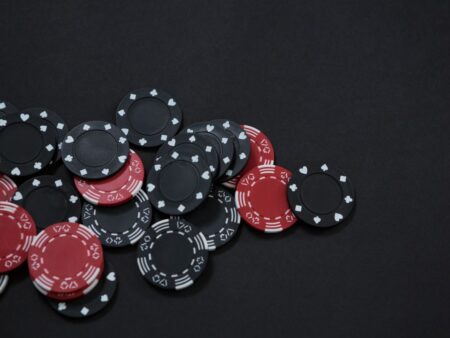Different Types Of Poker Chip Sets For Different Poker Games